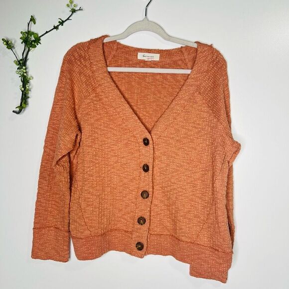 Two by Vince Camuto Peach Pink Vneck Button Up Top Blouse Textured - Picture 2 of 9